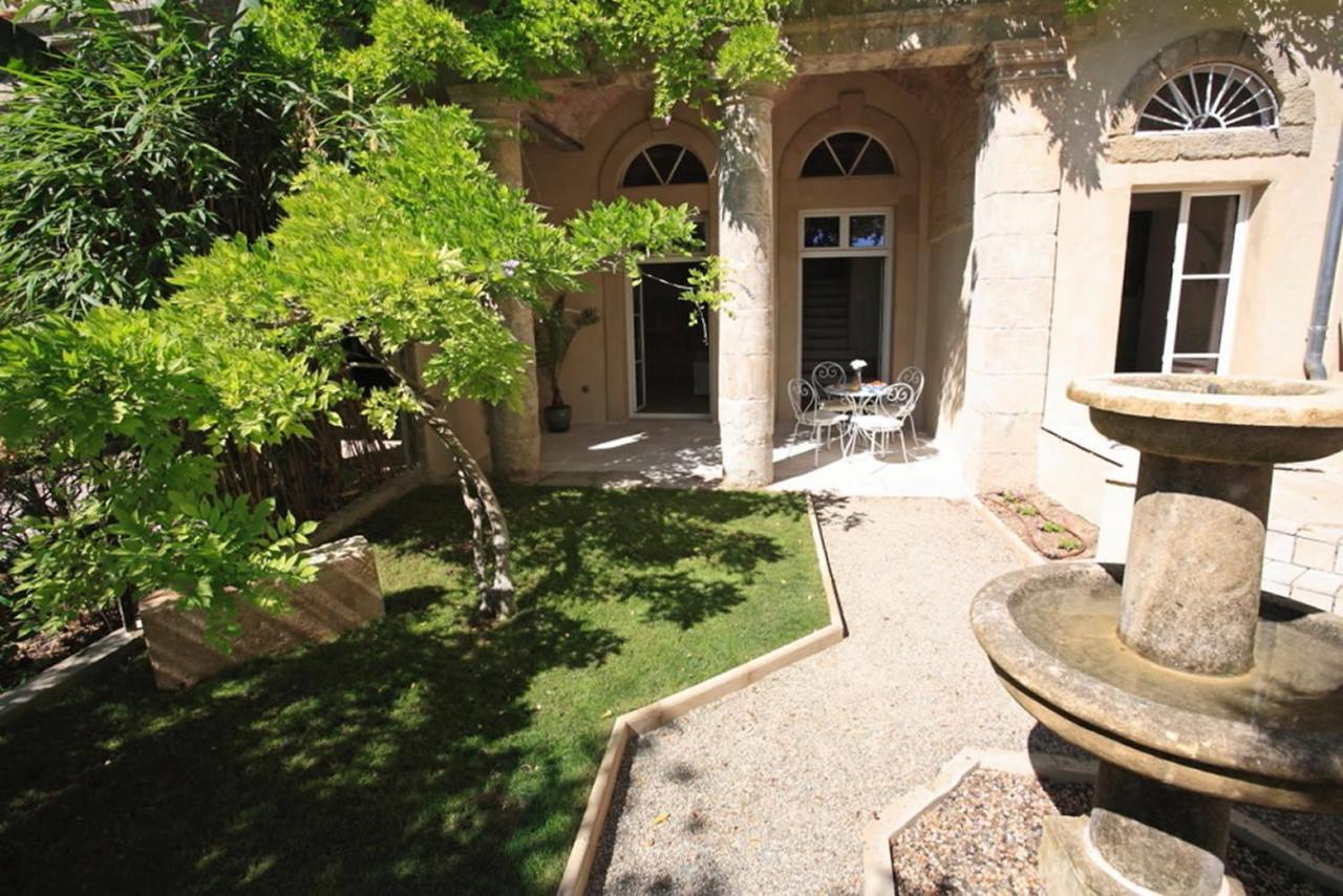 Cinq & Sept Roujan Exterior foto